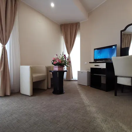 Hotel New Derby 3*